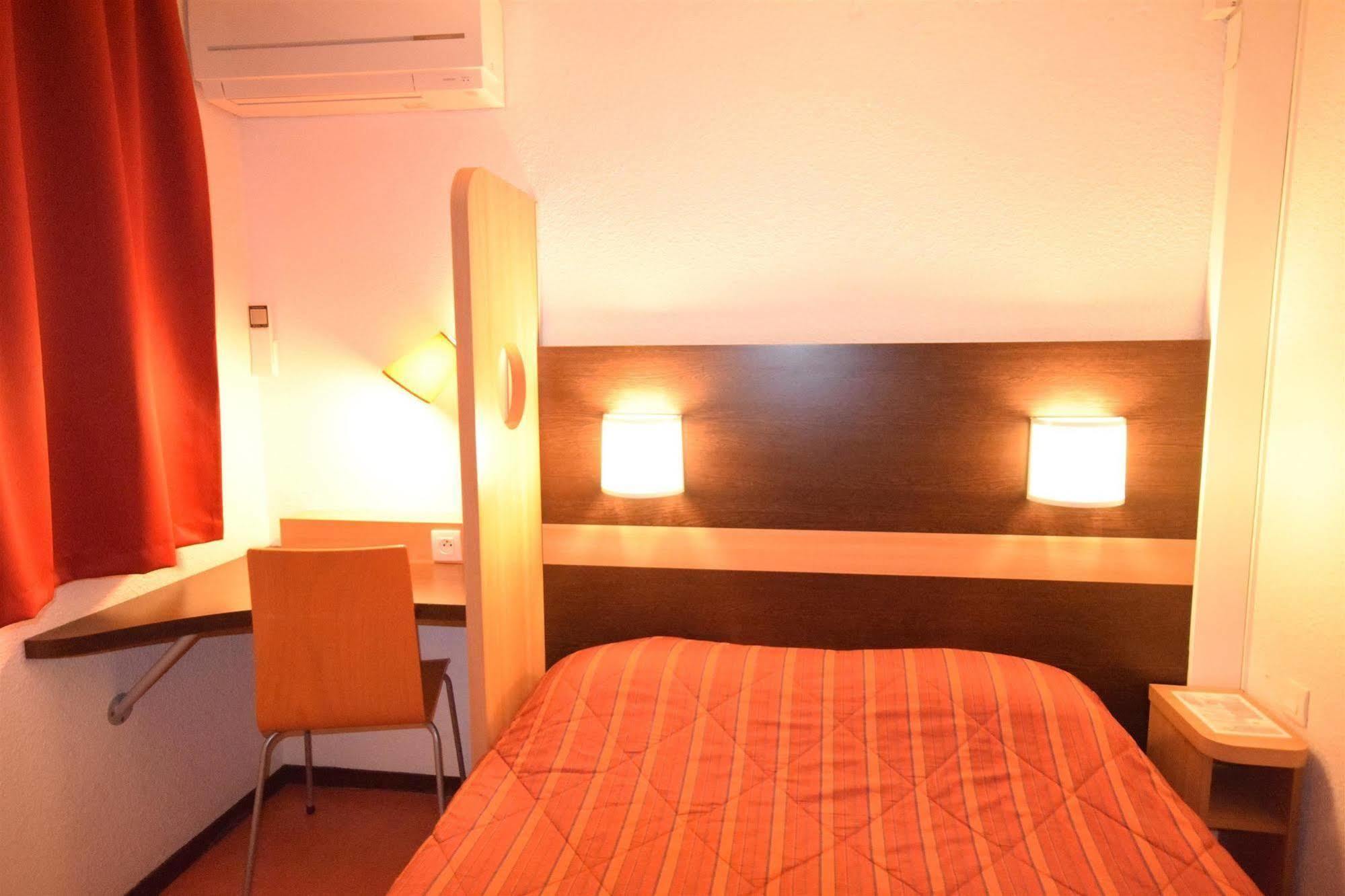 พรีเมียร์ คลาส บอร์โด ซูด - เปสสัค เบร์ซอล Hotel เปสซัค ภายนอก รูปภาพ